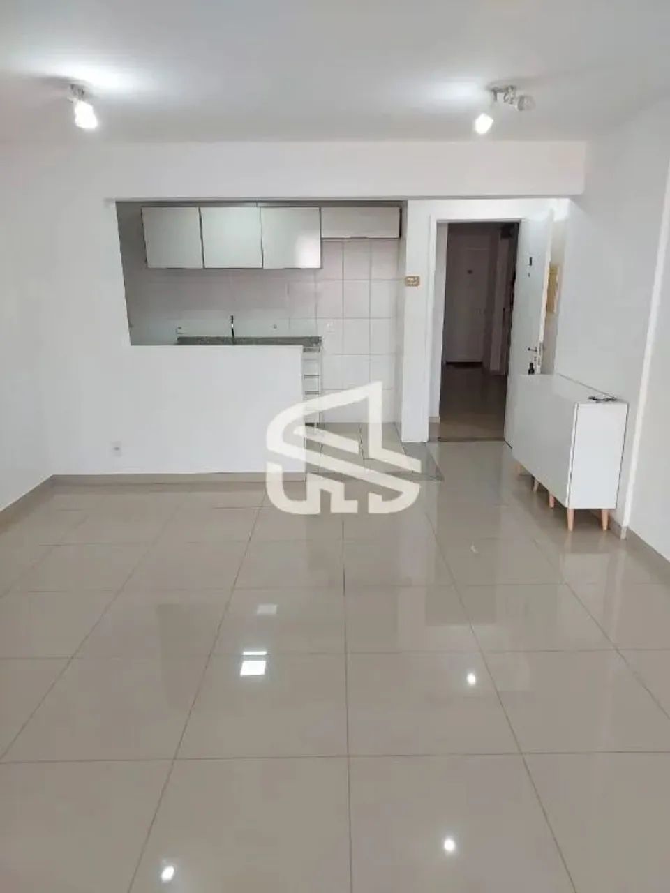 Apartamento para locação 3 quartos com 1 suíte e 1 vaga de garagem na Rua Ettore Ximenes, 