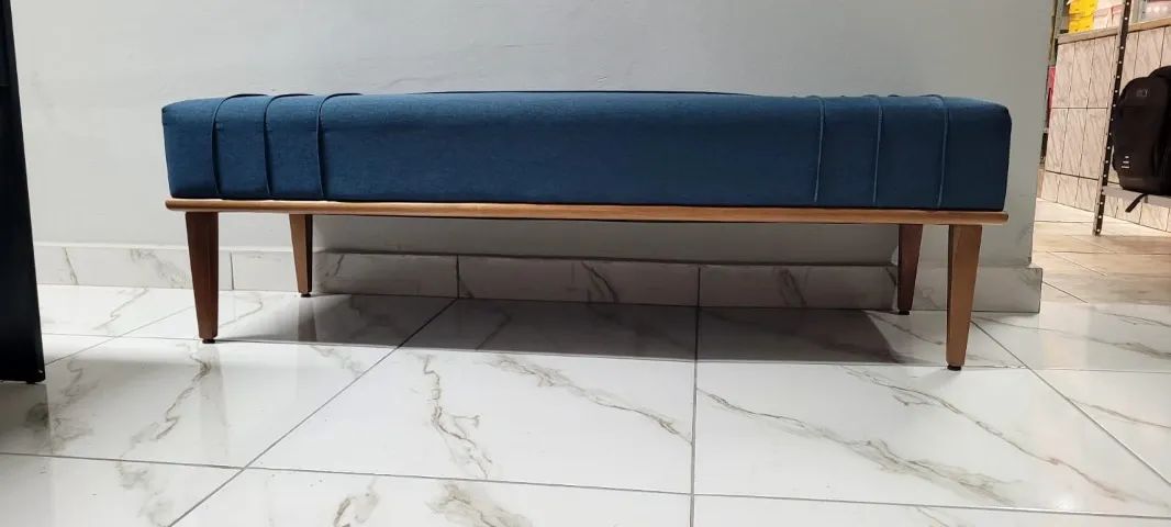 Banco Tipo Recamier em Madeira e LInho Azul - Foto 2