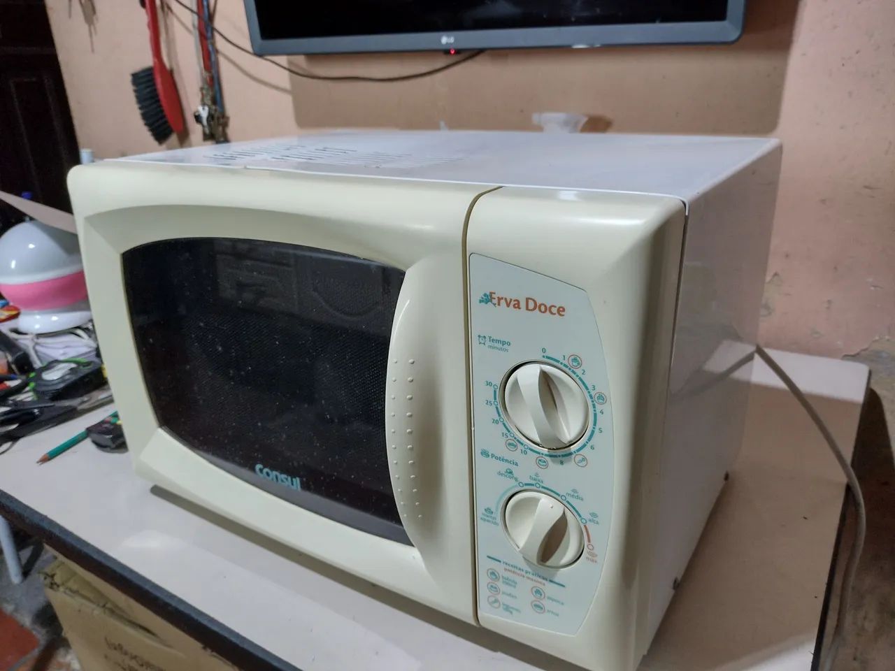 VENDO FORNO MICROONDAS 18L  - Foto 4