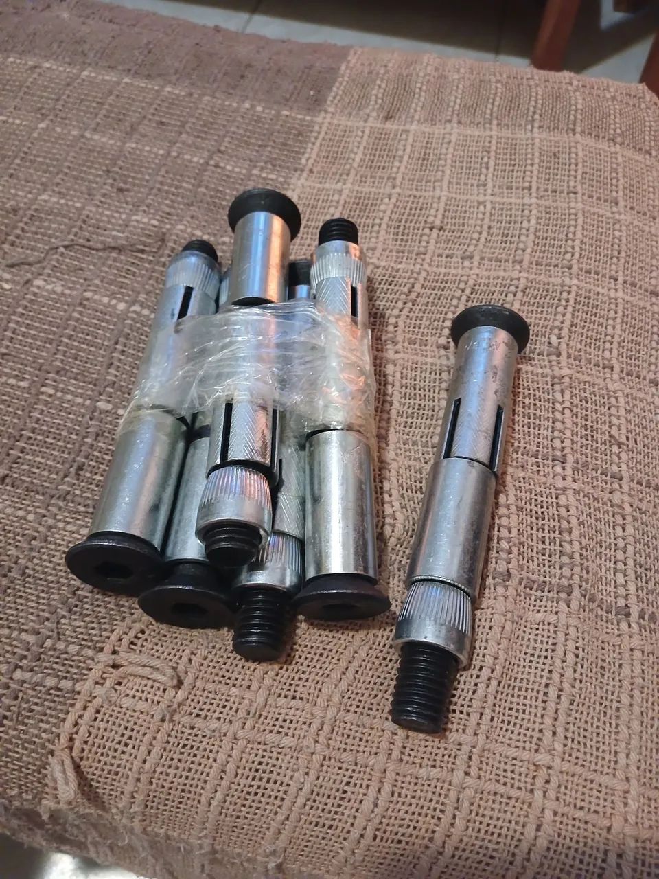 Buchas de expansão para fixação - Foto 5