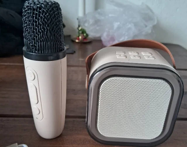 Karaoke 1 microfone portatil k12, sistema de alto-falantes Bluetooth promoção