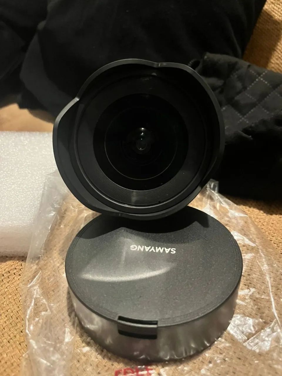 Lente de Câmera - Samyang af 14mm f/2.8 fe - Foto 2