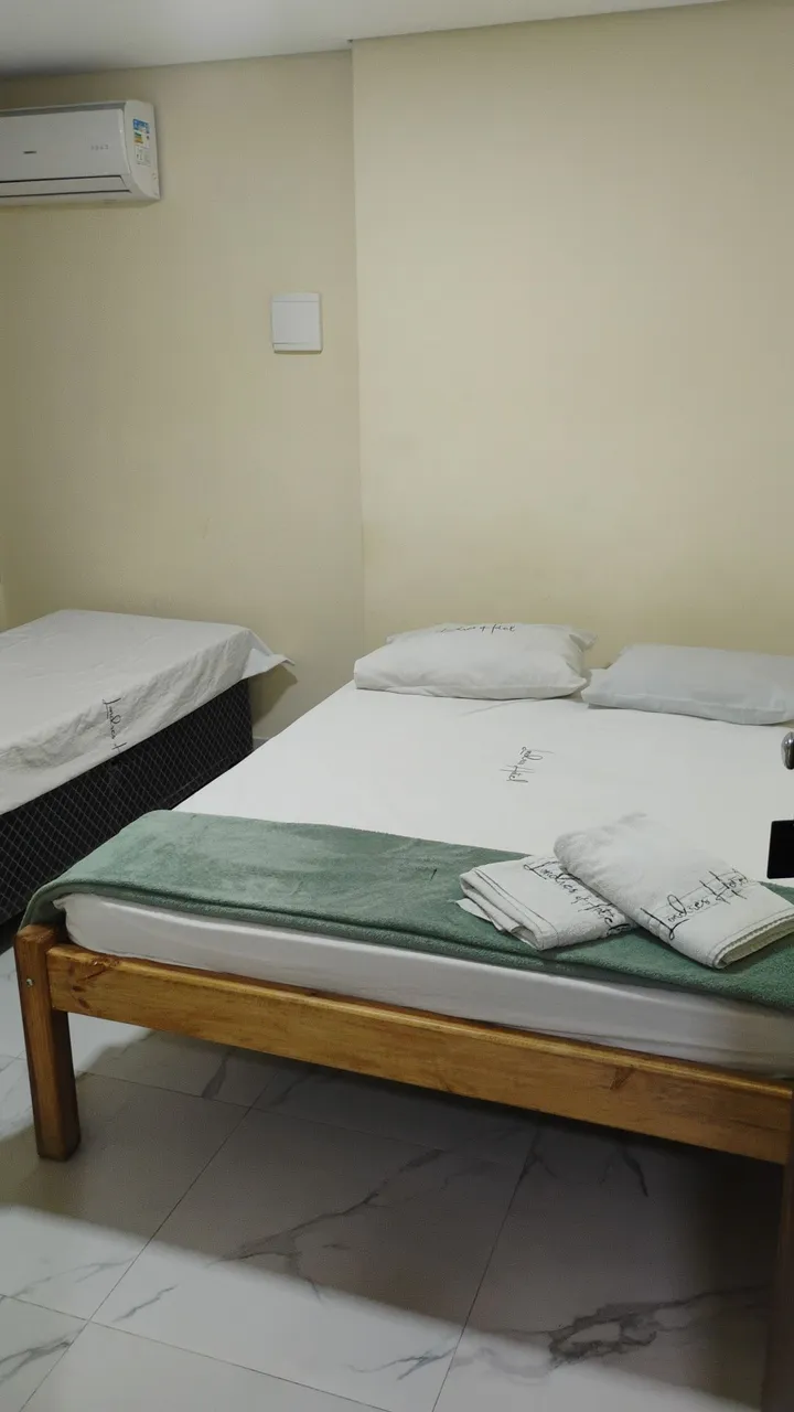 Vaga para Camareira e Recepcionista