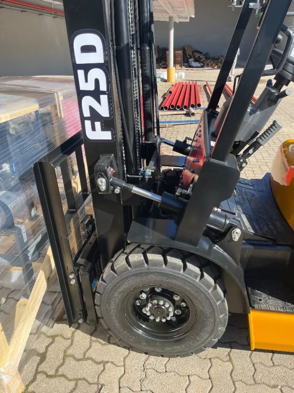 Empilhadeira Forza BR - FZ2535DXS - 2,5 TON - Duplex 3,50 Metros - Diesel - Foto 6