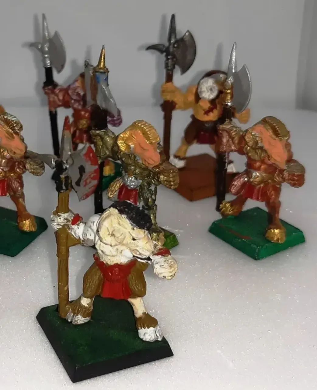 Figuras Fantasticas De Warhammer Montadas (Usado) - Foto 3