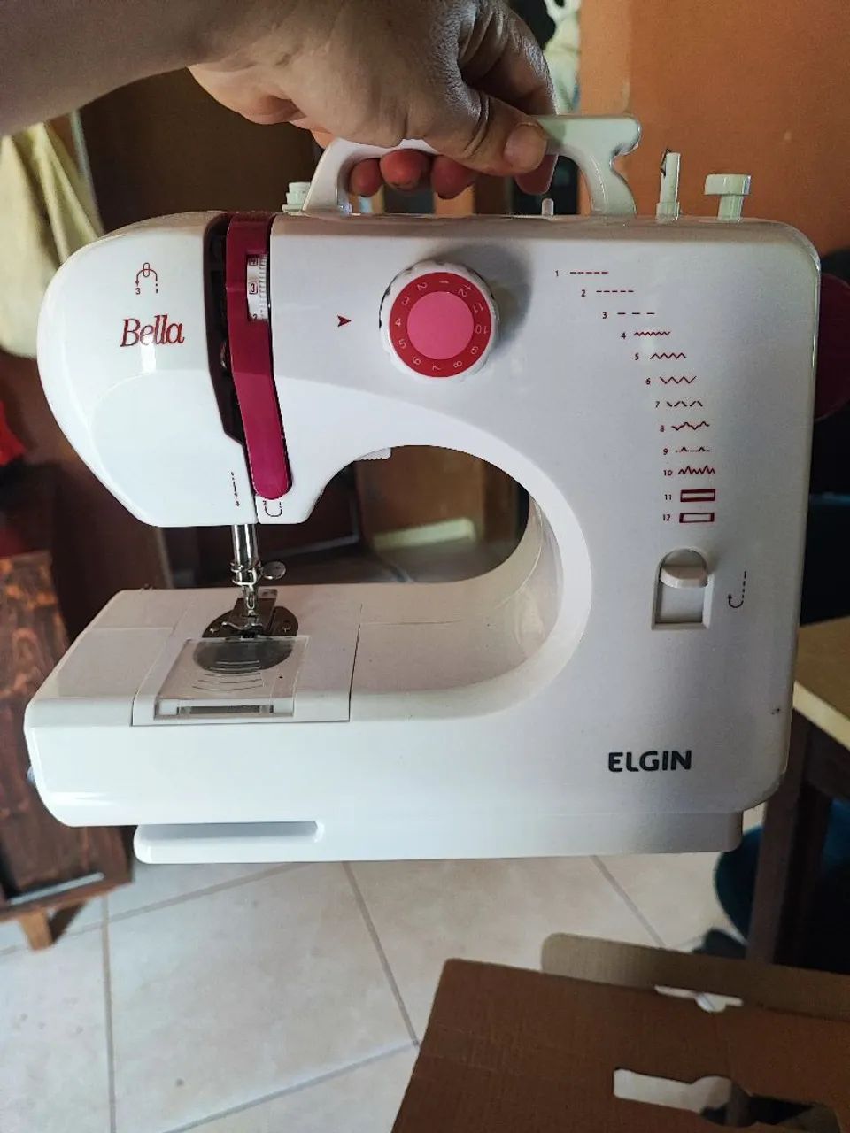 Máquina de Costura Elgin Bella - 06 Pontos - Nova - Foto 3