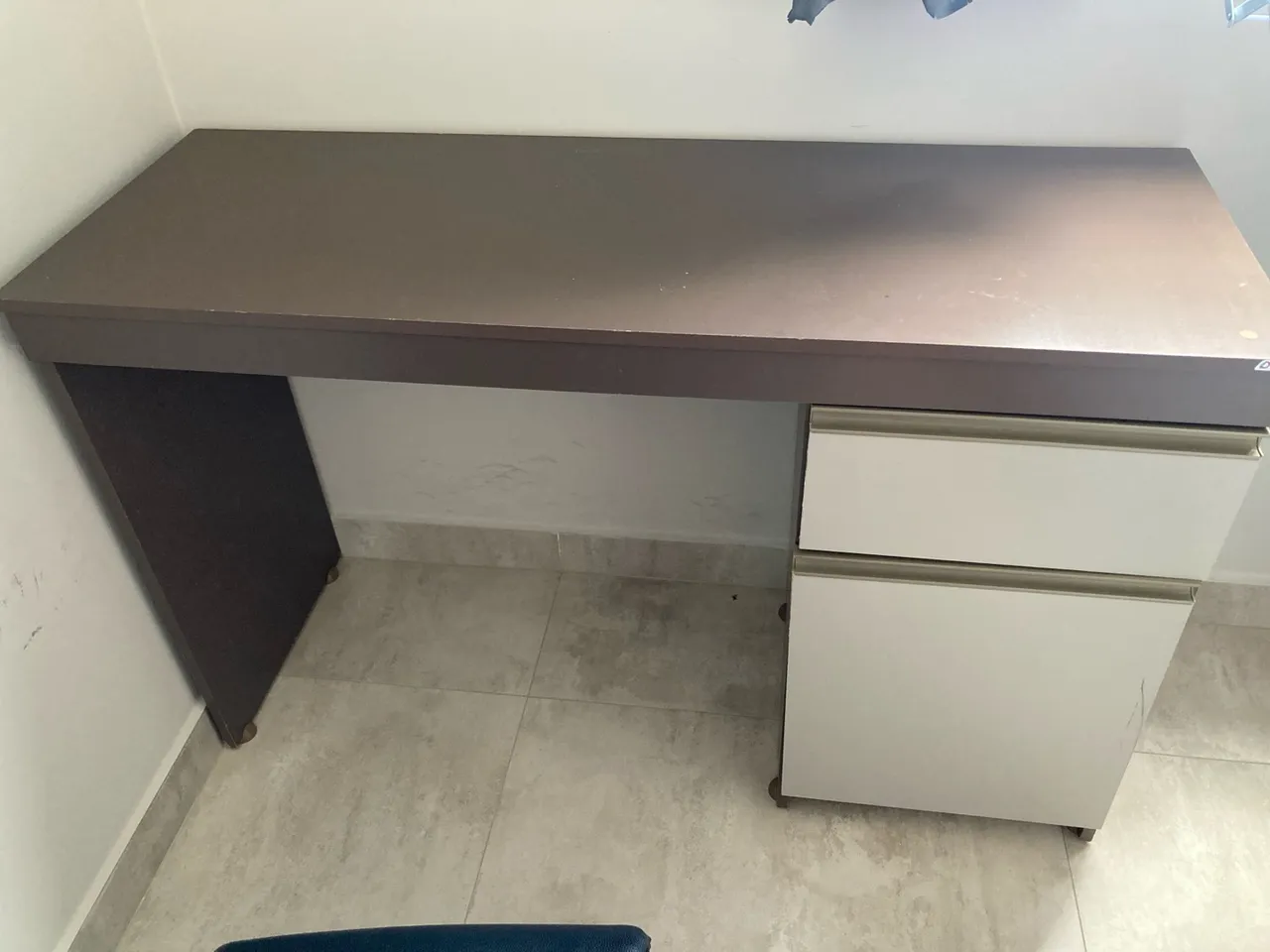 Mesa para escritório ou estudos