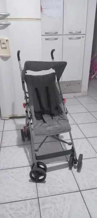 Carrinho de Bebê -  Leve e prático - Foto 3
