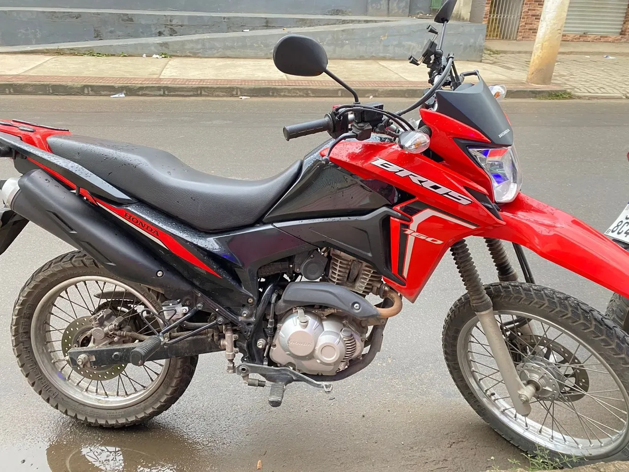 Bros 160