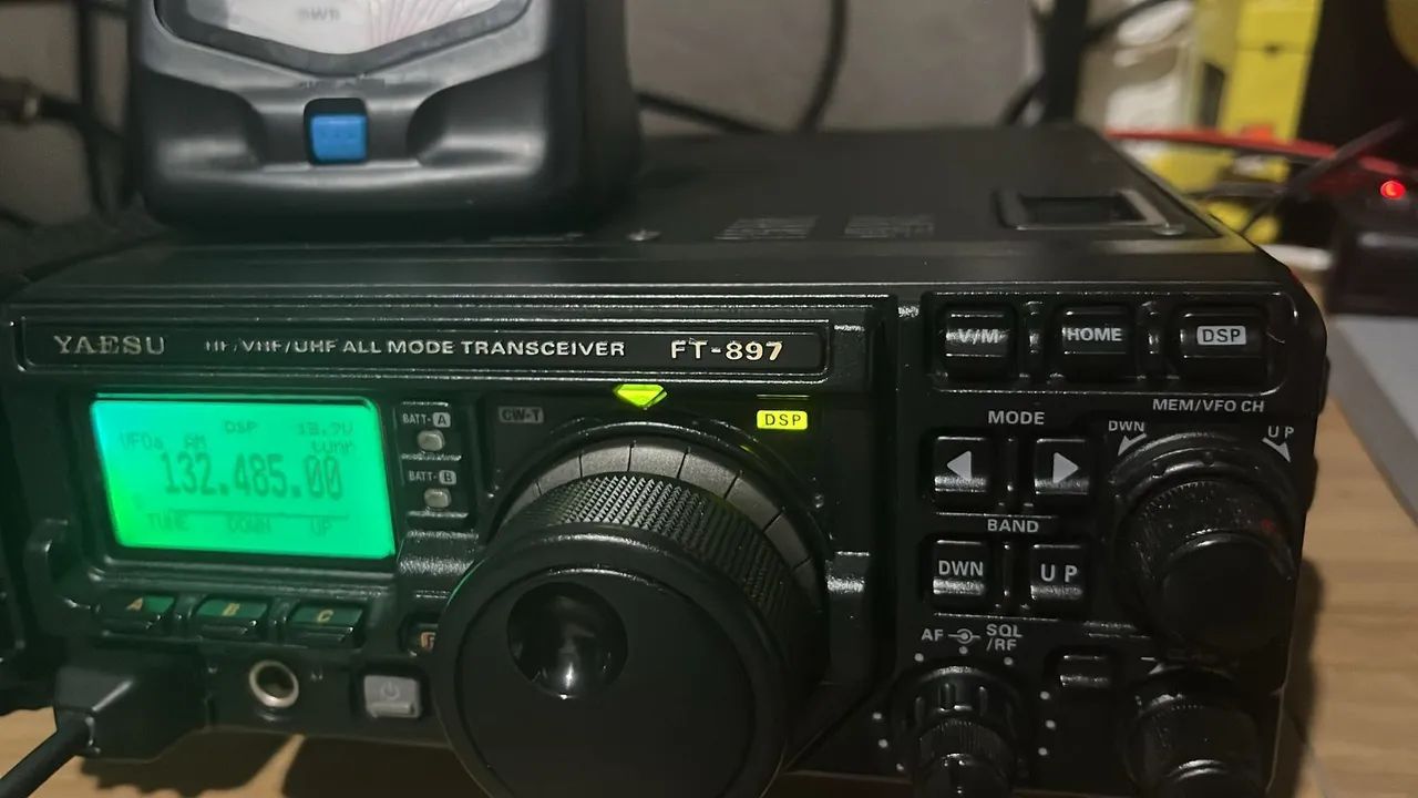 Rádio Transceptor Yaesu FT-897