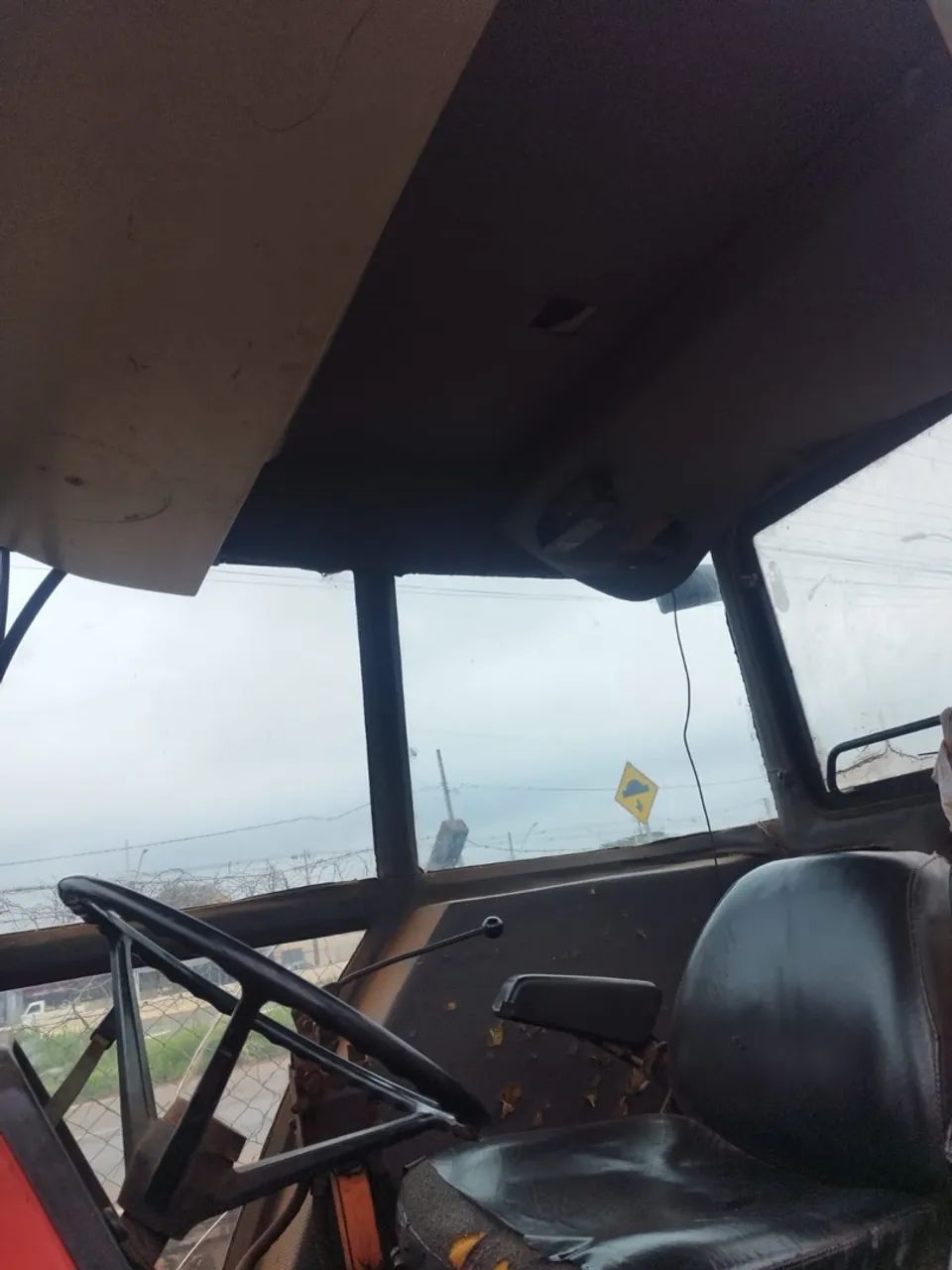 Cabine trator massey fergusson  - Foto 2