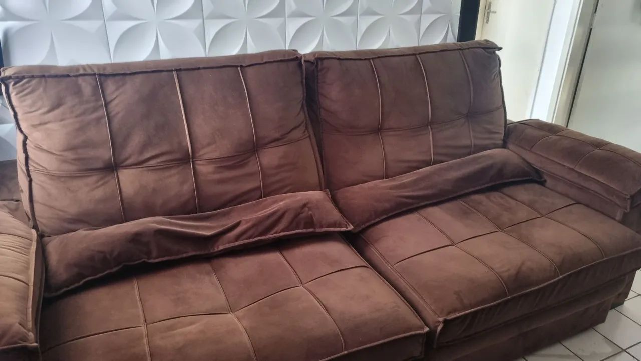 Sofá retrátil 4 lugares marrom Suede 2,50m 