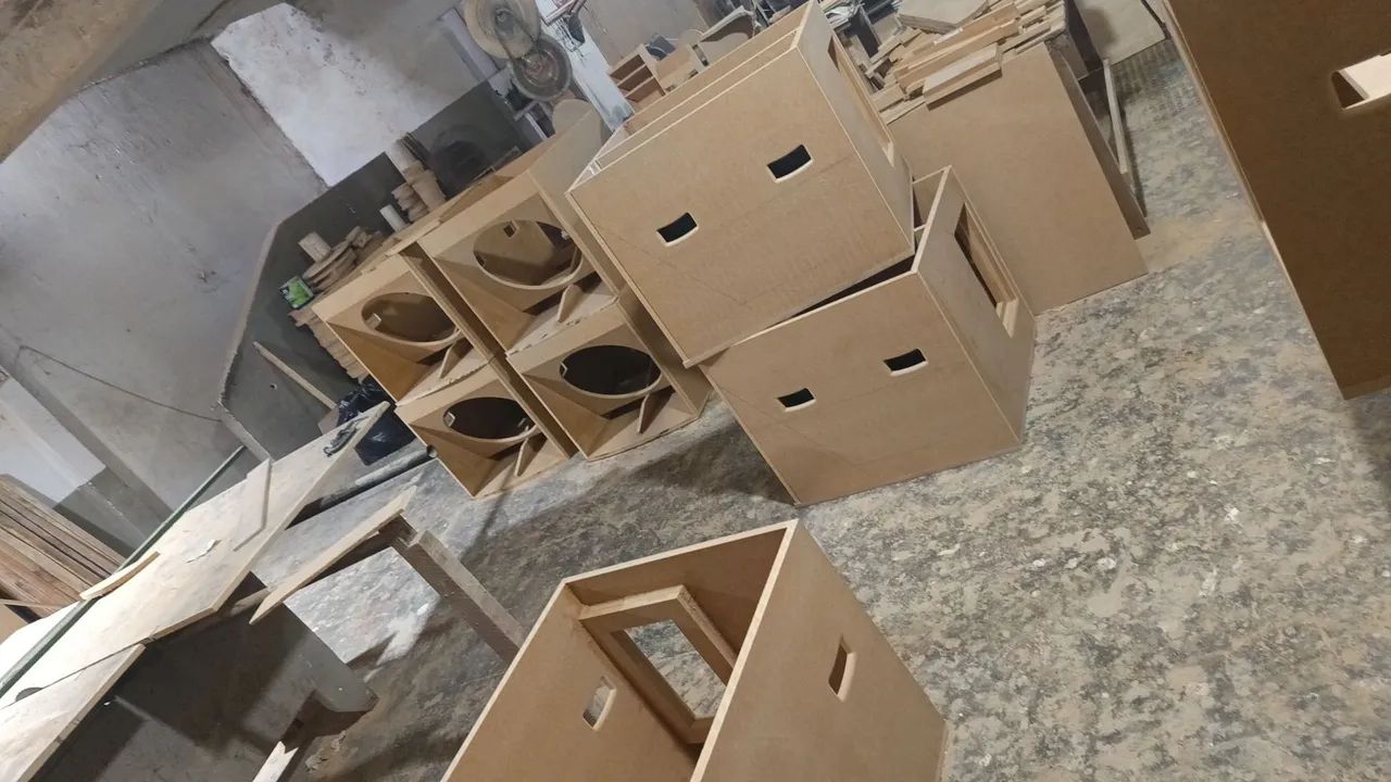 Fábrica Caixa de Som.