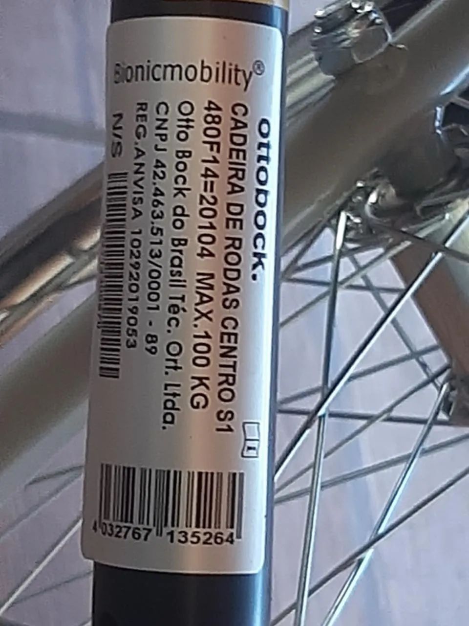 Vendo cadeira de rodas  - Foto 3