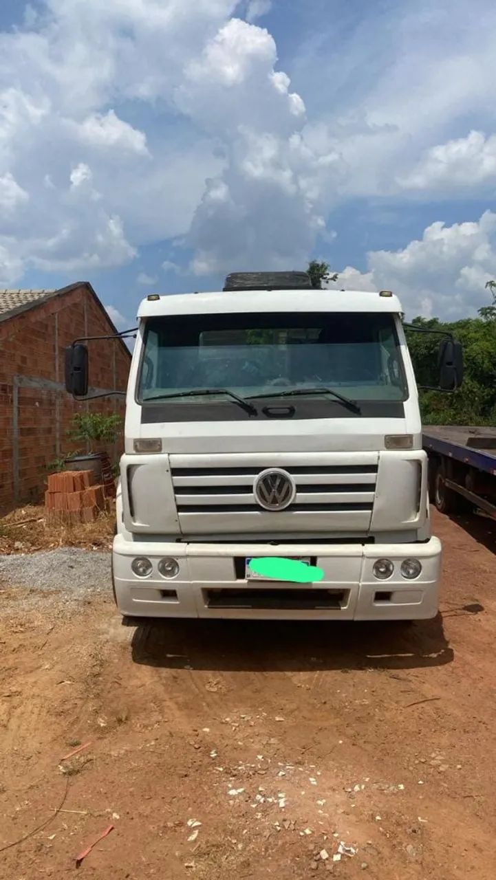 Caminhão prancha 