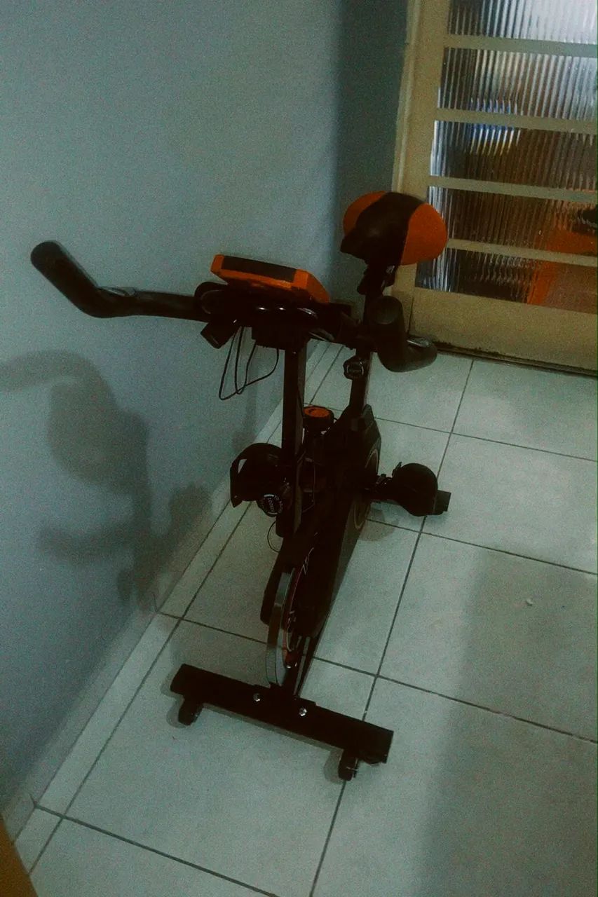 BICICLETA ERGOMÉTRICA NOVA - Foto 2
