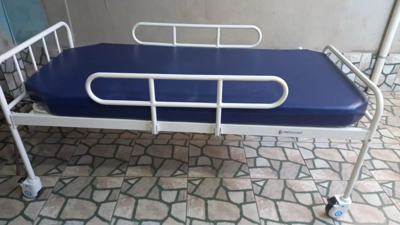 Cama hospitalar semi nova 