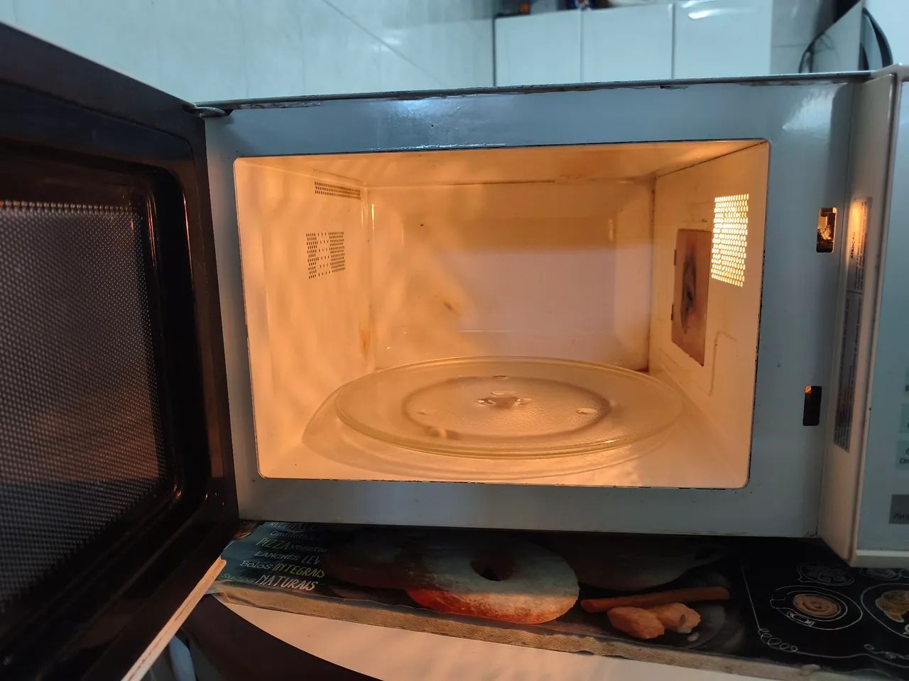 Microondas usado Panasonic  - Foto 4