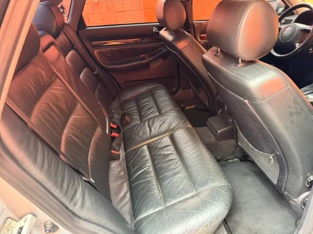 Audi A4 2.4 30V Tip./multitronic 1999 - Foto 5