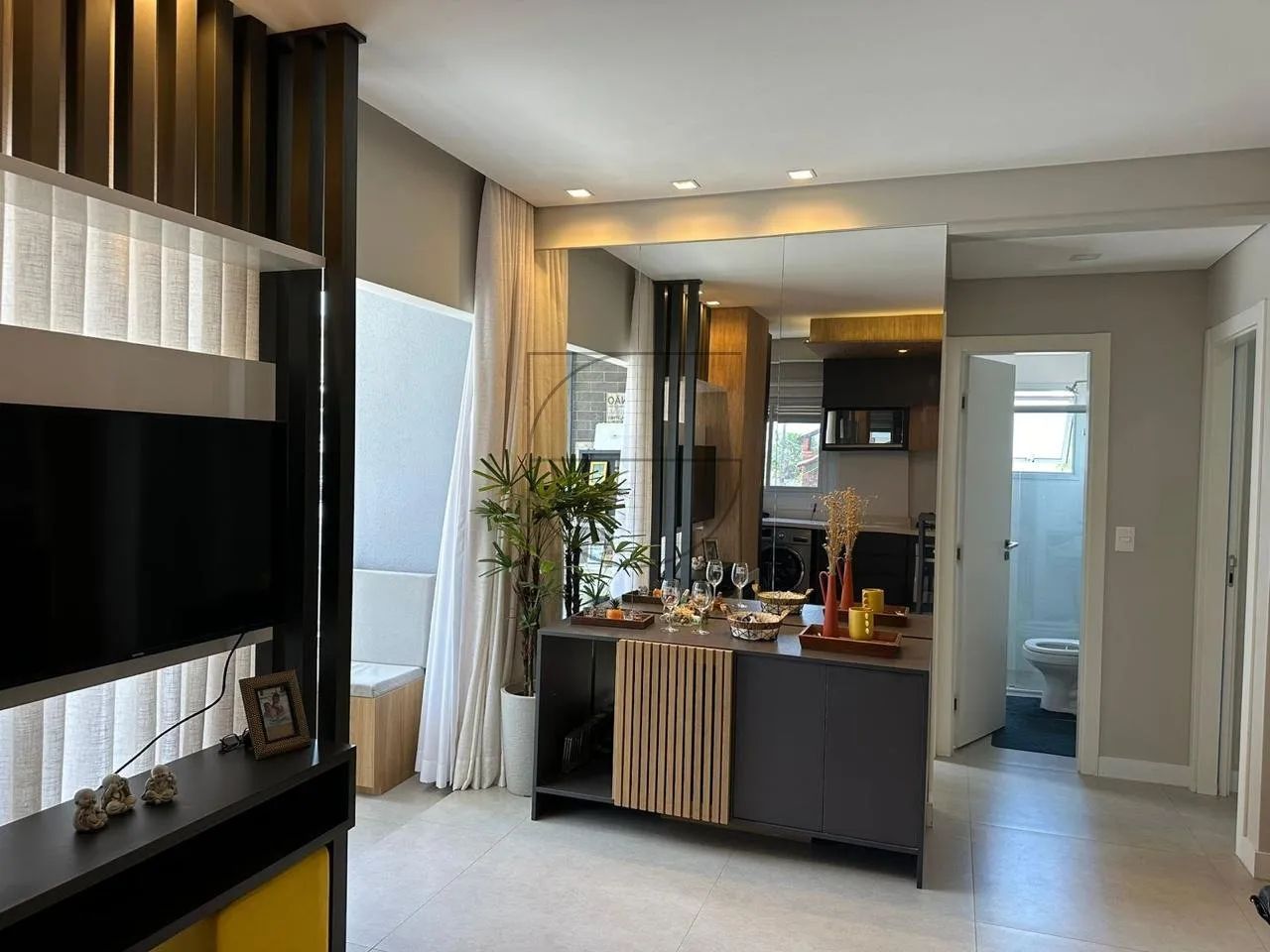 Apartamento 2 suítes a 100m da praia