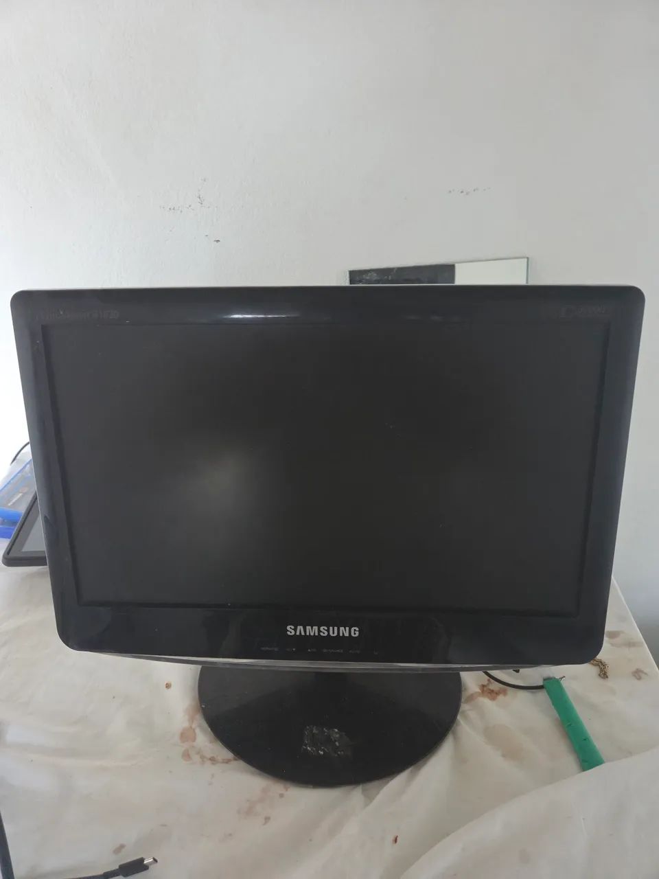 Monitor Samsung SyncMaster B1630