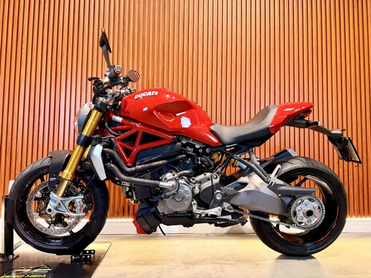 DUCATI Monster 1200 S - Foto 3