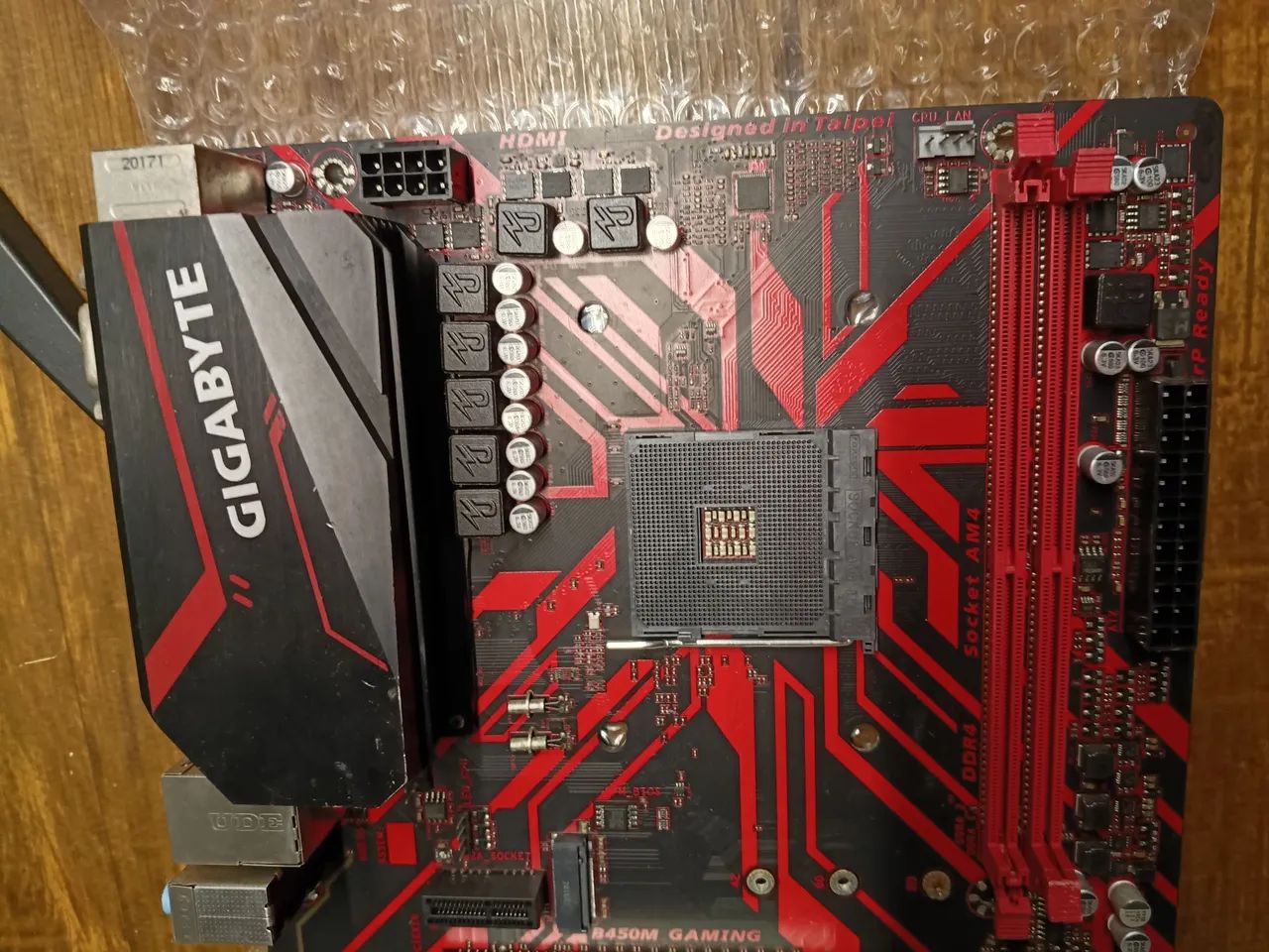 B450M GAMING GIGABYTE - Foto 4
