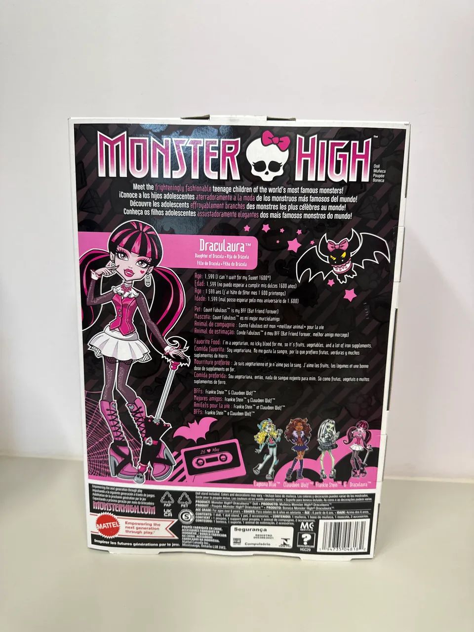 Caixa Monster High Creeproduction Draculaura - Foto 3