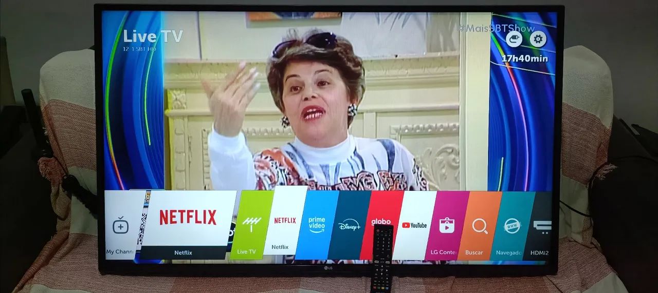 Só venda Smart TV LG 49 polegadas com pequeno detalhe na tela  - Foto 3