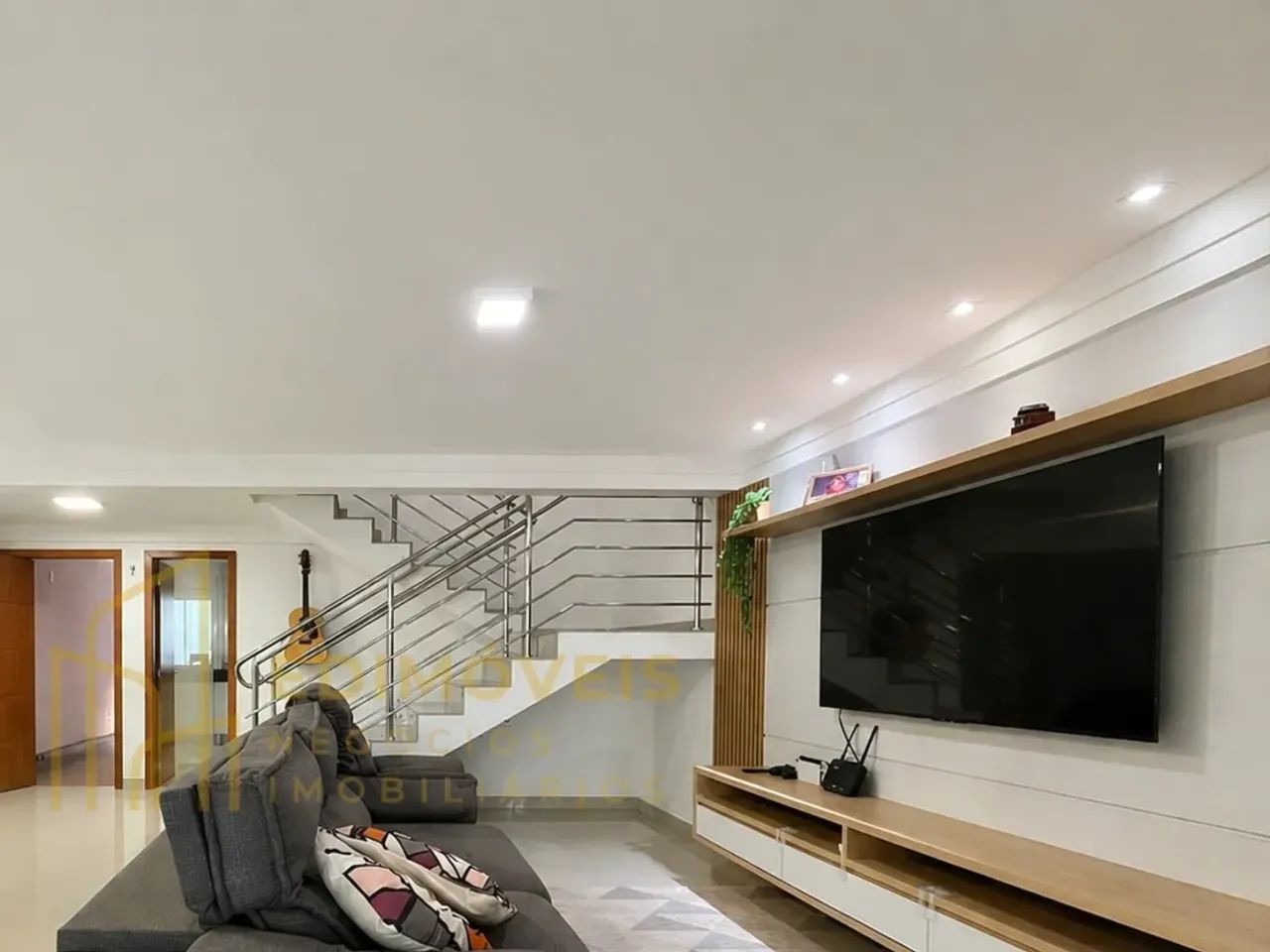 Espaço e Funcionalidade: Casa com 3 Quartos em Morada de Laranjeiras - Foto 3