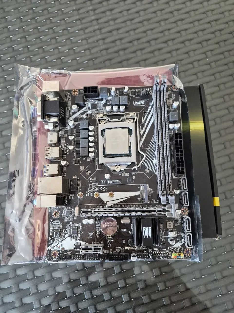 Placa mae b250 com Intel core i5 7500