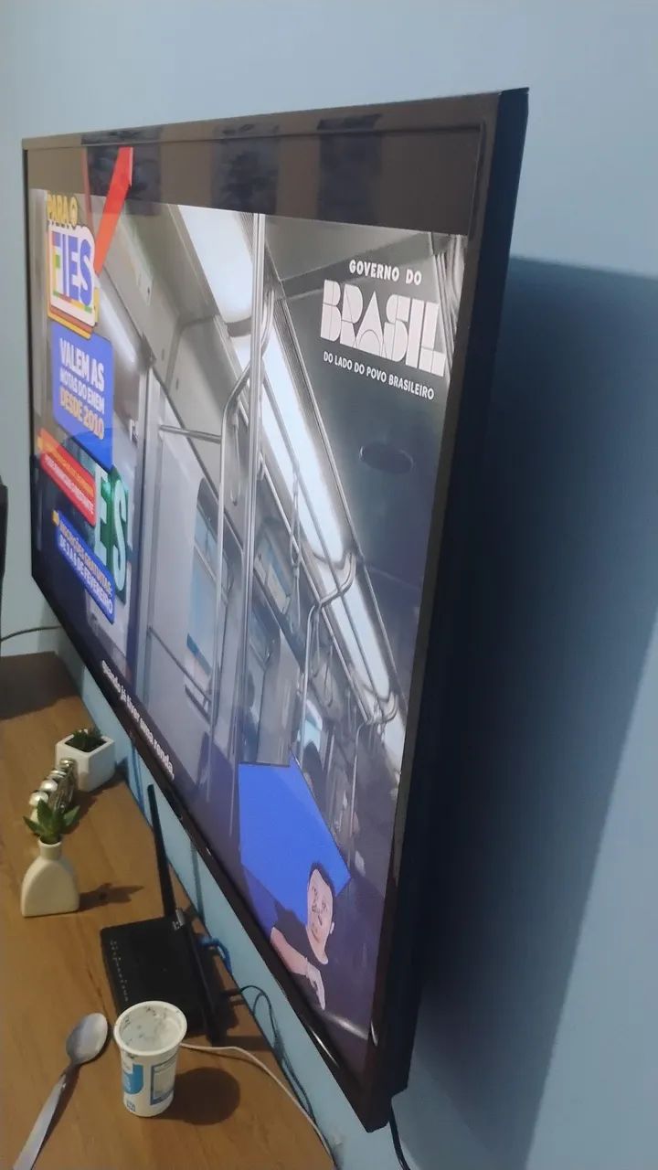 Vendo TV LG 50 polegadas esmart 