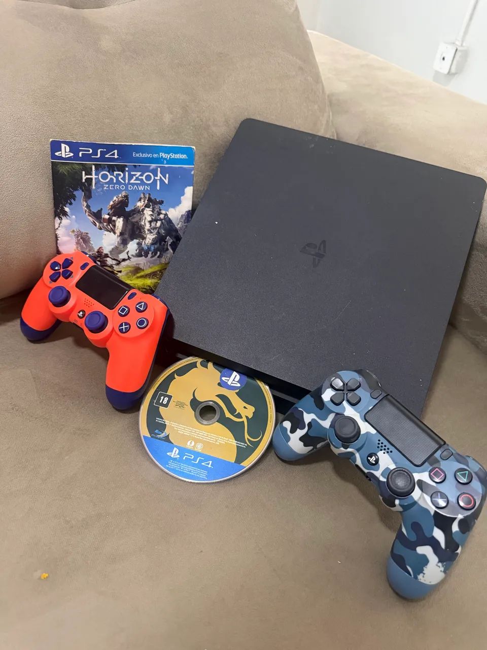 Ps4 slim 