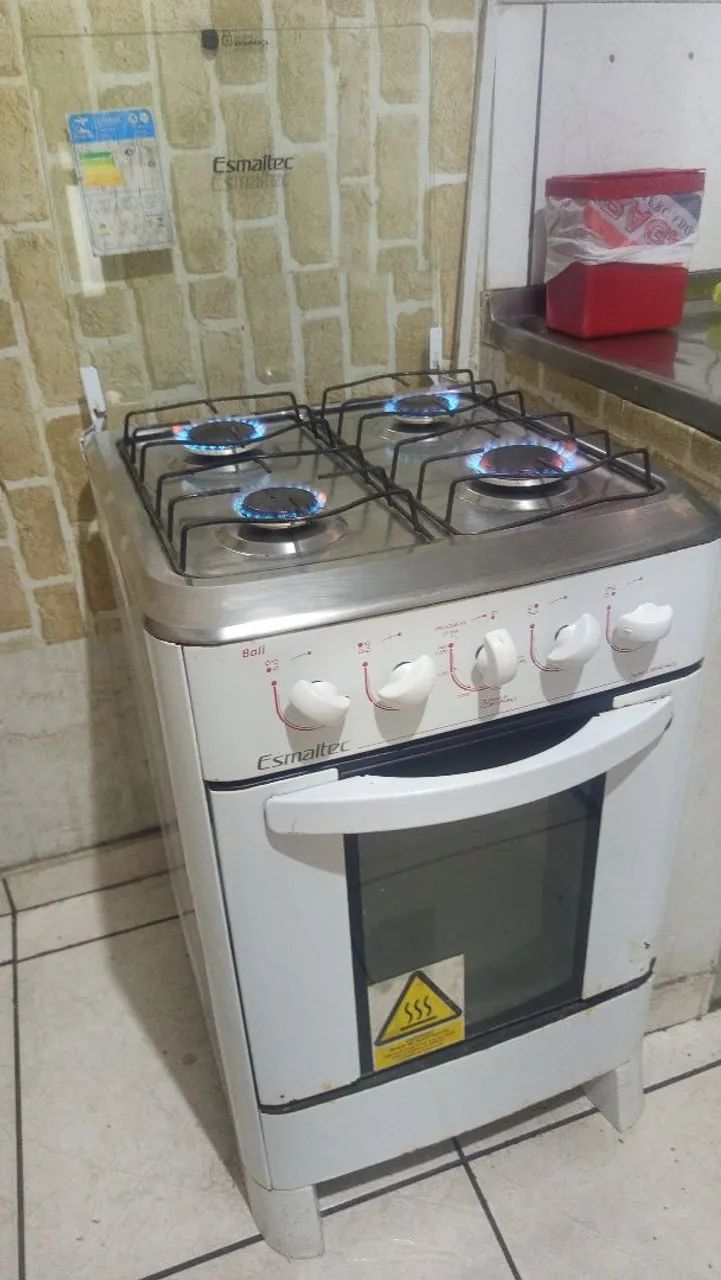 Fogão usado em ótimo estado 