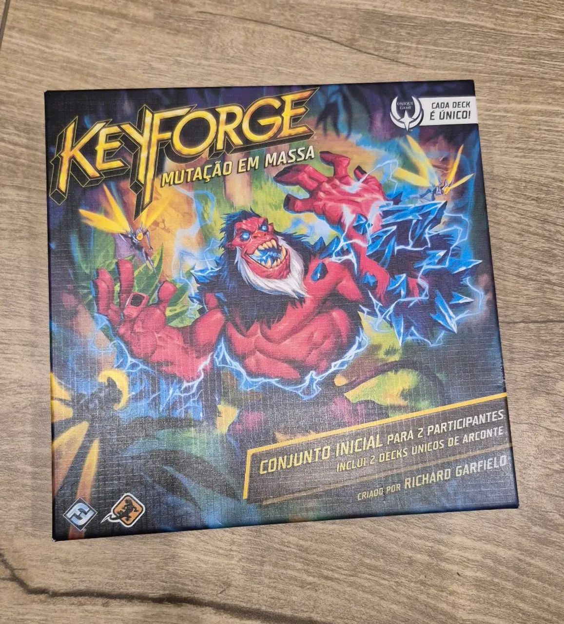 Boardgame Keyforge: Mutação em Massa