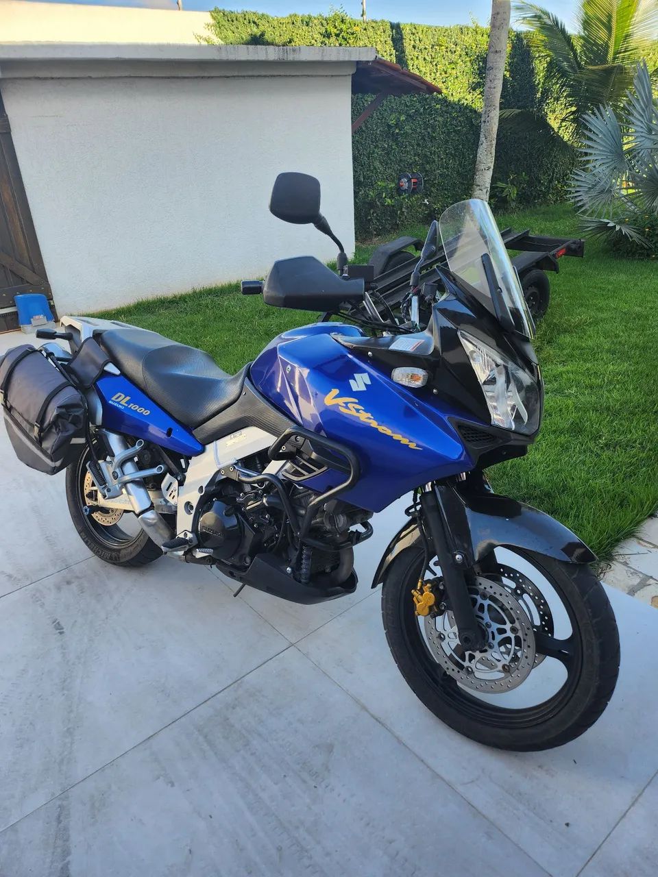 Vstron DL 1000 Suzuki supernova 