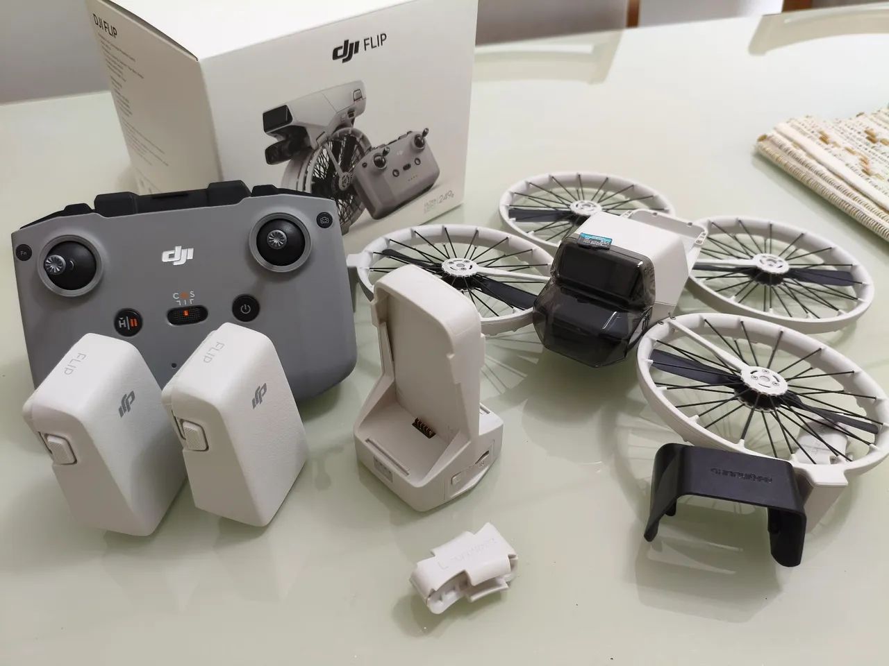 DJI Flip, (2 baterias) - Foto 5