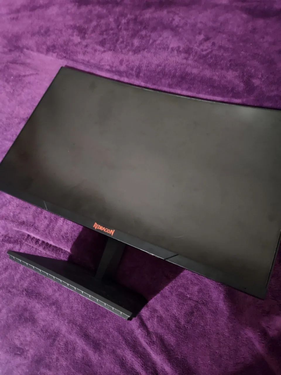Redragon Curved Monitor 24" 144Hz