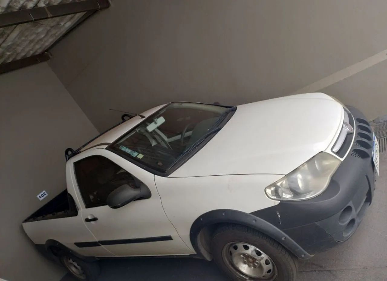 Fiat Strada 2012