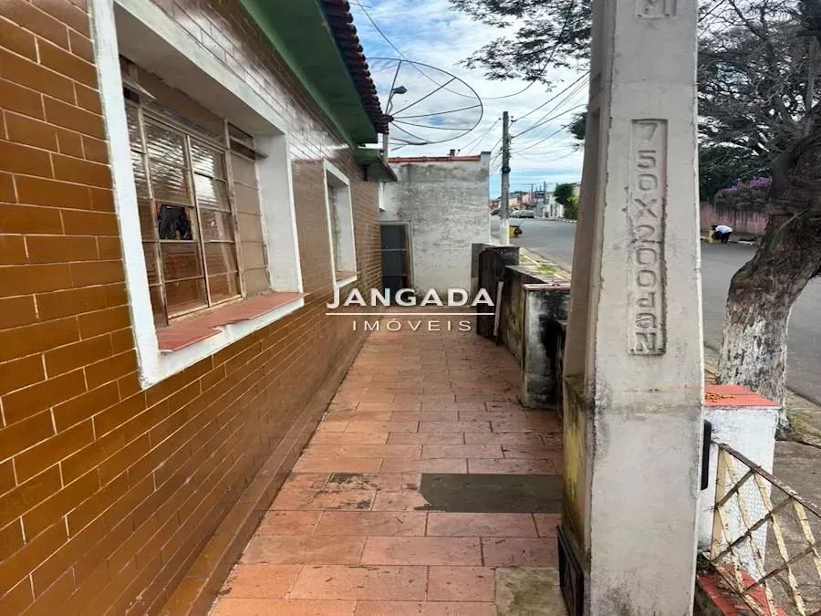 Casa Térrea - 04 Dormitórios 02 Vaga - Prox. Centro Iperó - Estuda Permuta - Foto 2