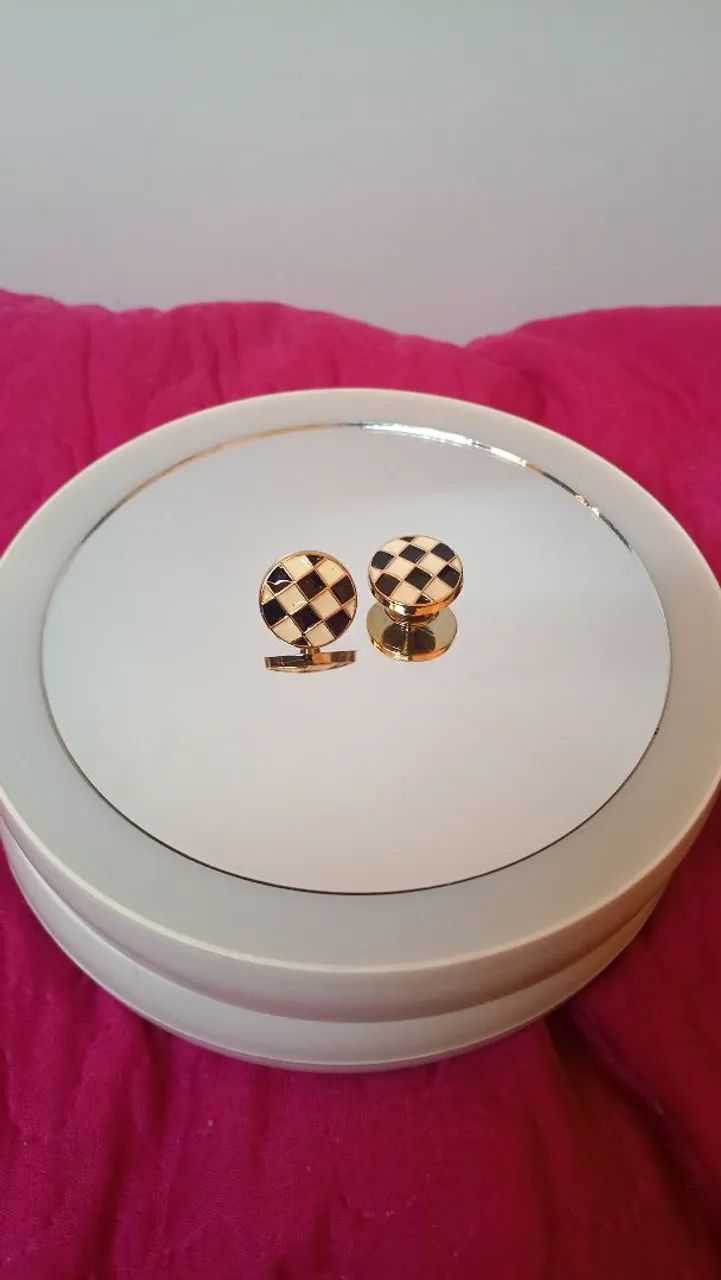 Pins de Botão Xadrez para Crocs