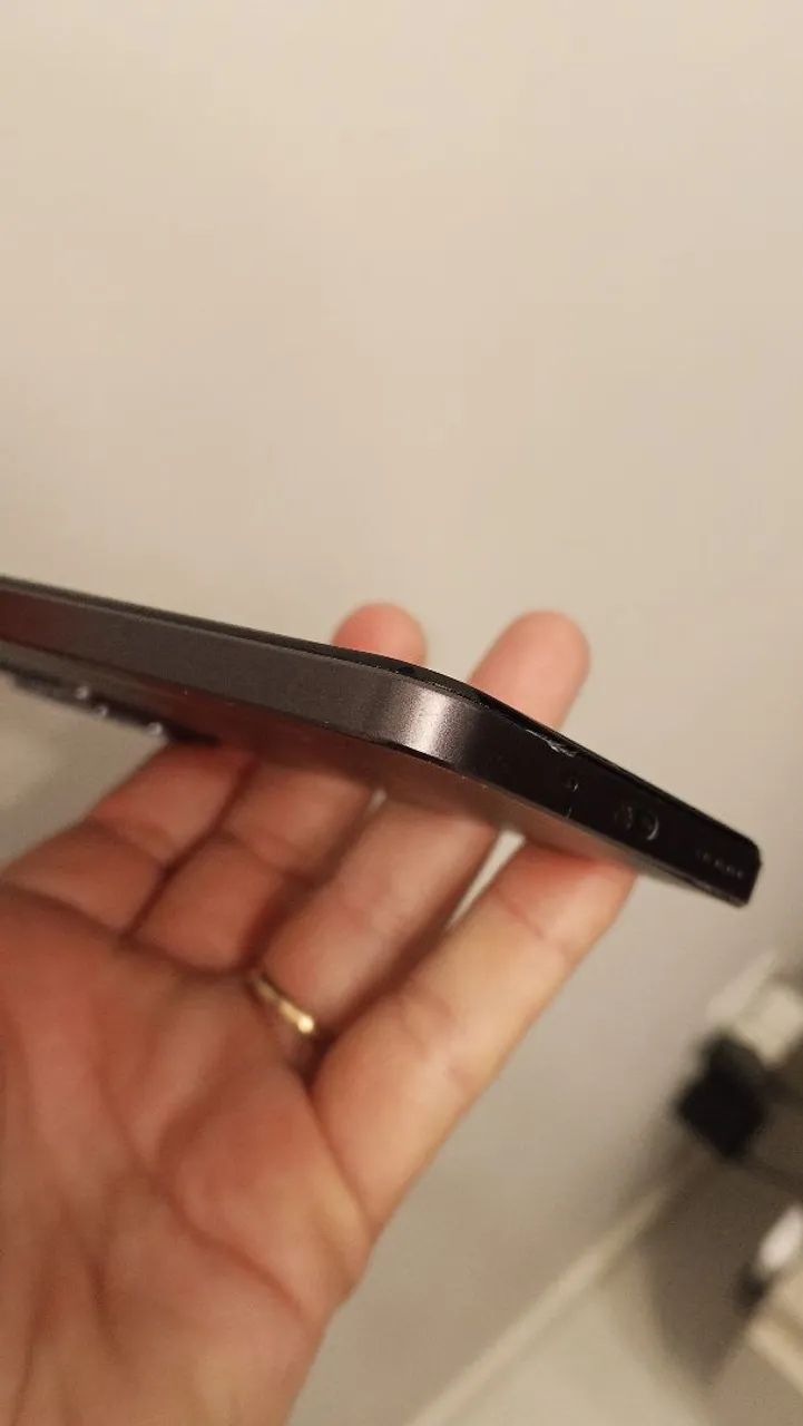 Realme C75 USADO - Foto 5