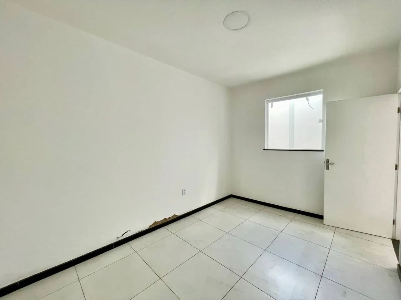 Prédio Comercial com 8 salas - Bairro Centro-4 - Foto 5