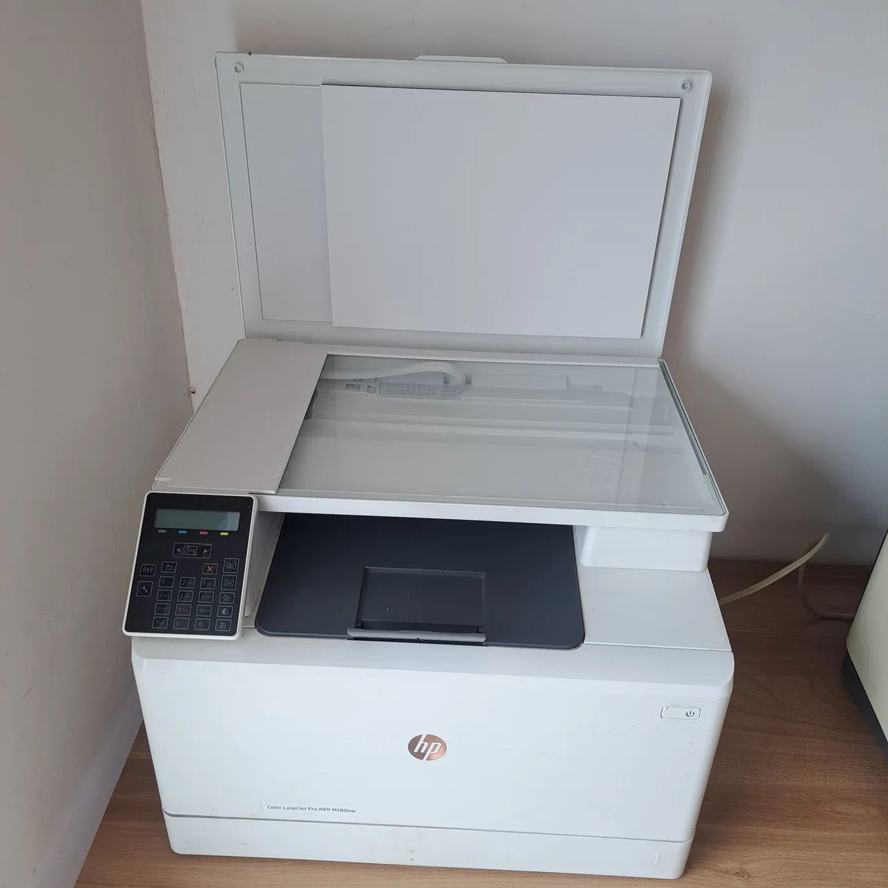 Impressora Color Laser Jet pro MFP M180nw HP - Foto 2