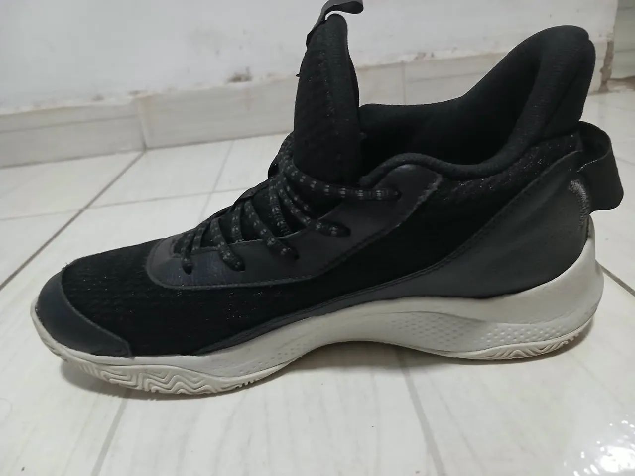 TÊNIS de basquete Under armour  Stephen Curry  - Foto 4