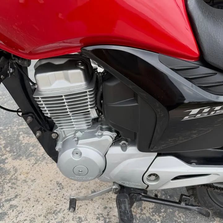 TITAN 150 - Foto 4