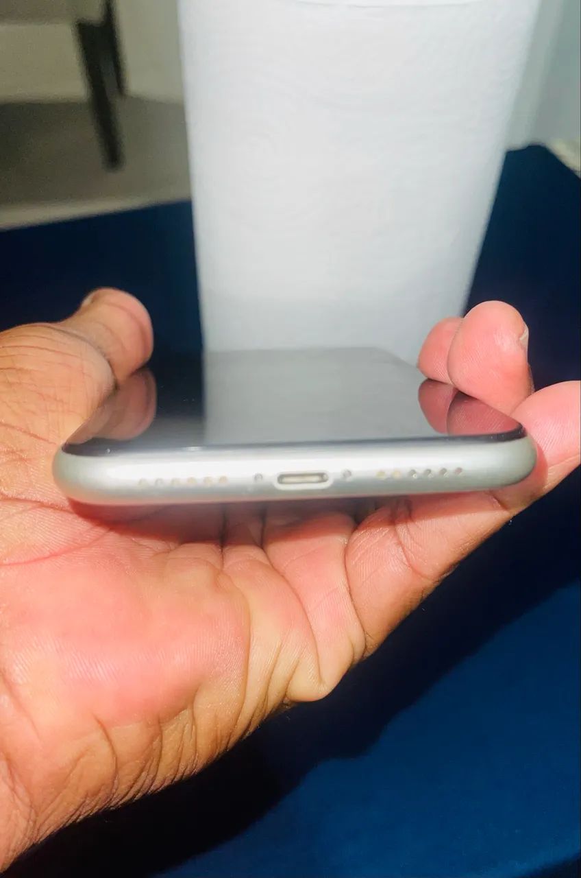 Vendo iPhone Branco 11 64GB  - Foto 5