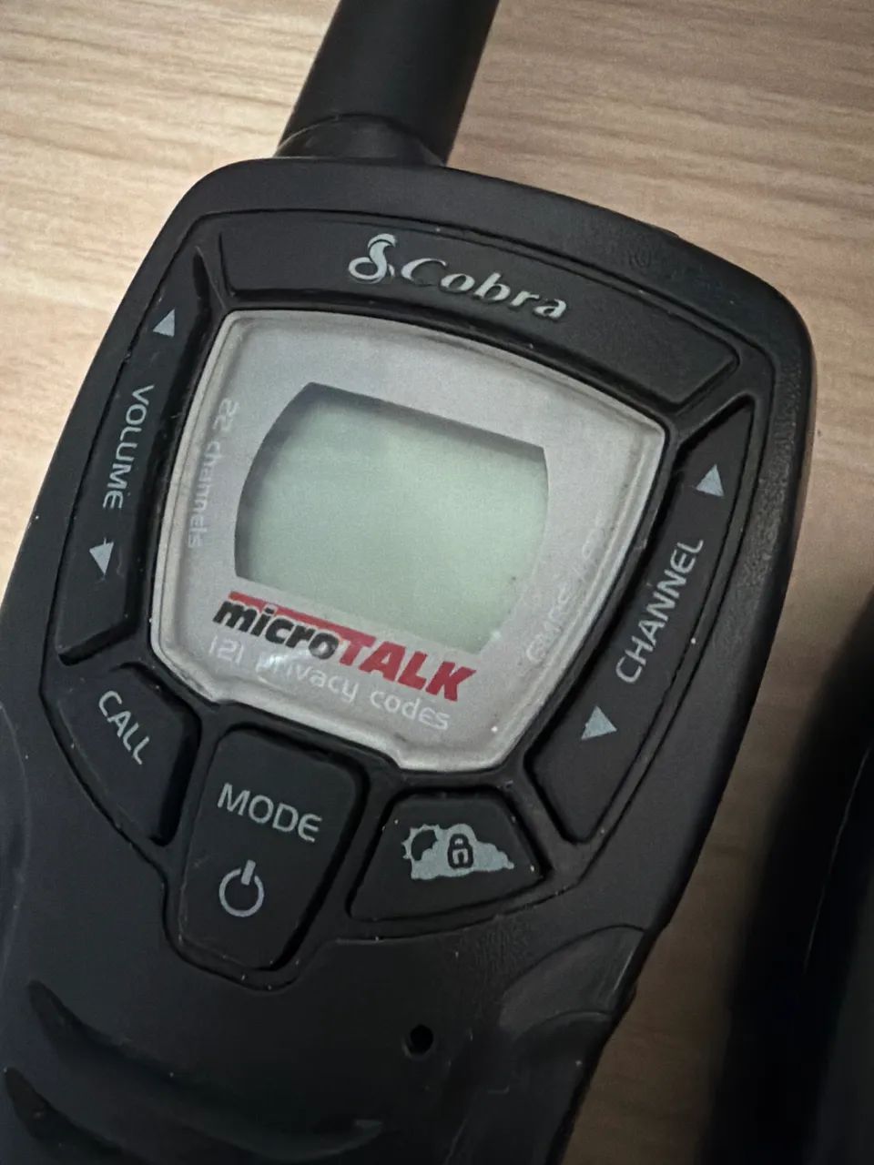 Walkie Talkie Cobra usado.  - Foto 4