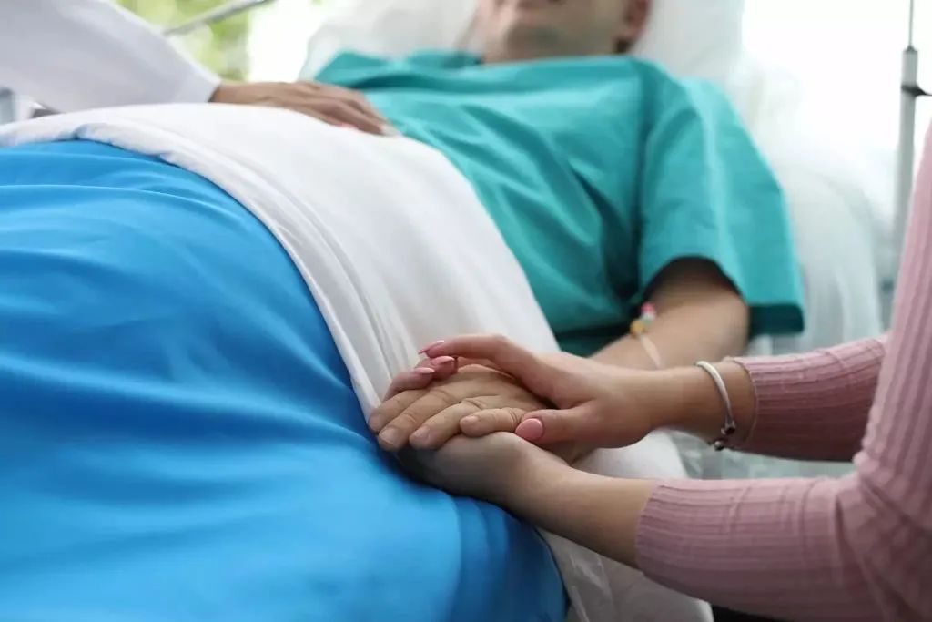 Acompanhante hospitalar 