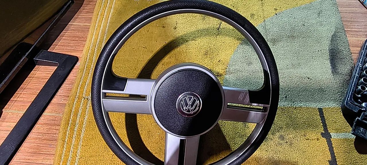 Volante, em ótimo estado, compatível com Fox e polo - Foto 3